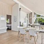 Дом отдыха 3 Bedroom Beautiful In Эбельтофт
