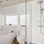 3 Bedroom Beautiful In *
