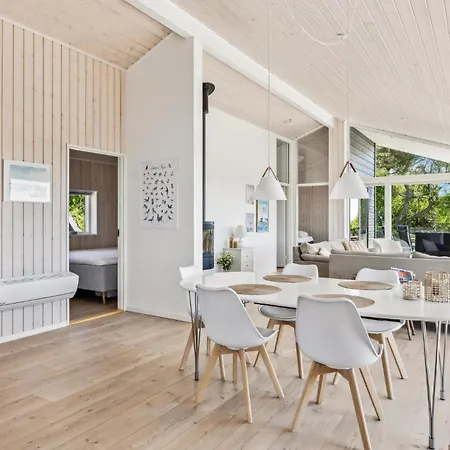 Σπίτι διακοπών 3 Bedroom Beautiful In Ebeltoft
