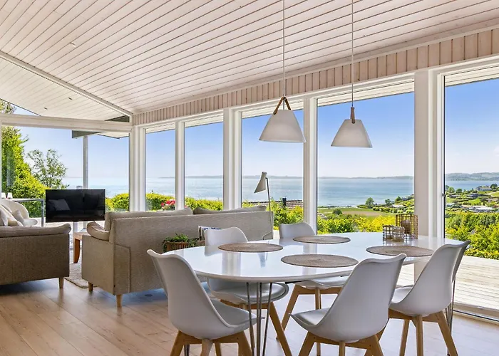 3 Bedroom Beautiful In Σπίτι διακοπών