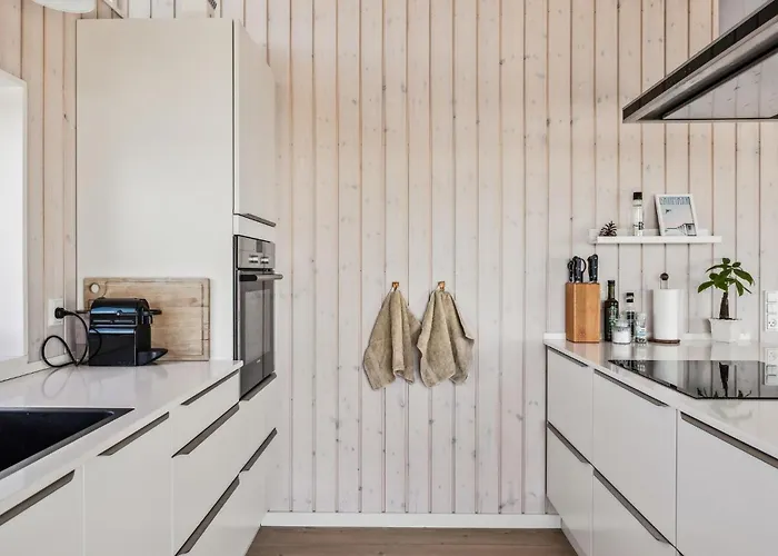 3 Bedroom Beautiful In Feriehus